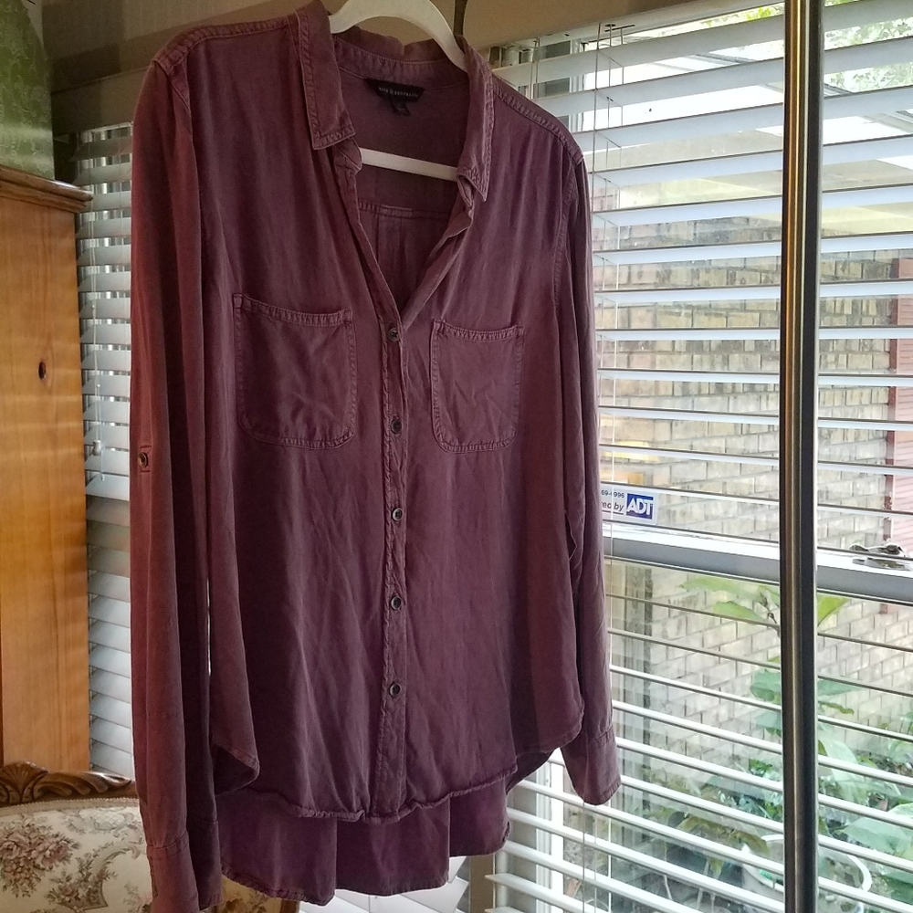 Rock Republic Dusty Purple Button Down Size Medium